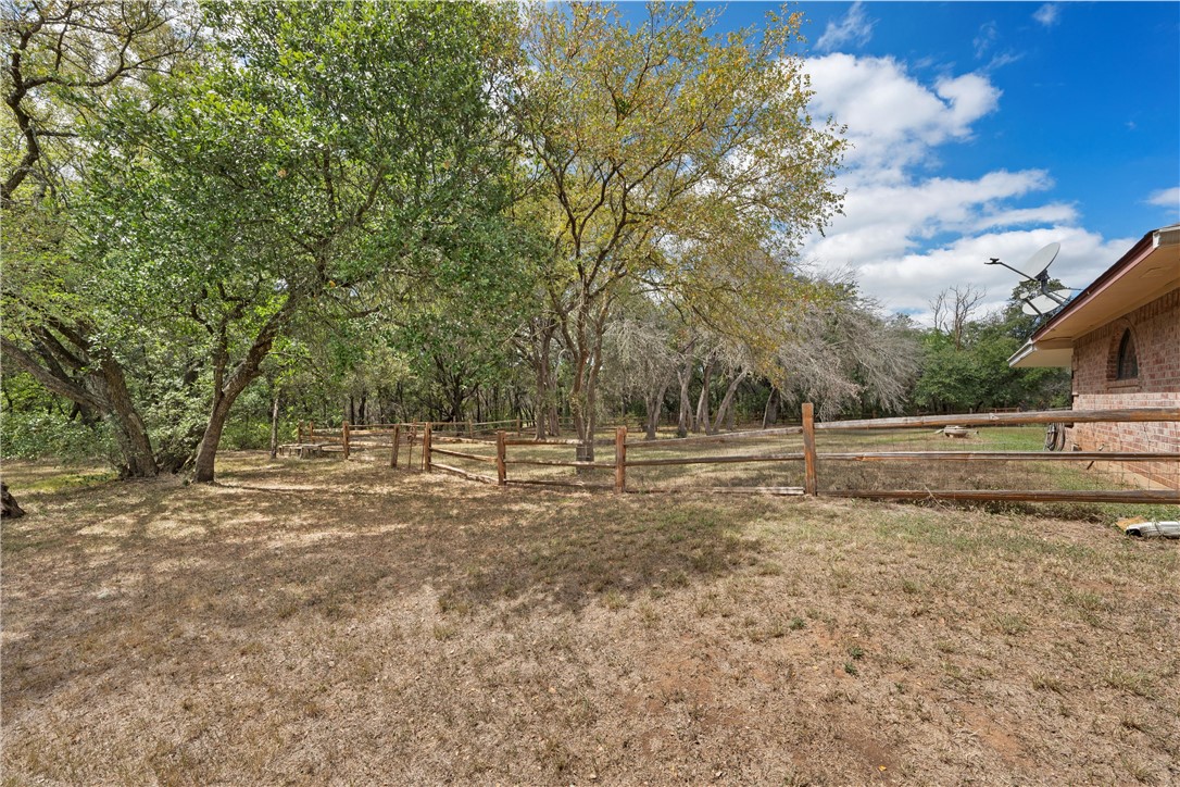 15385 Wortham Bend Road, China Spring, Texas image 41