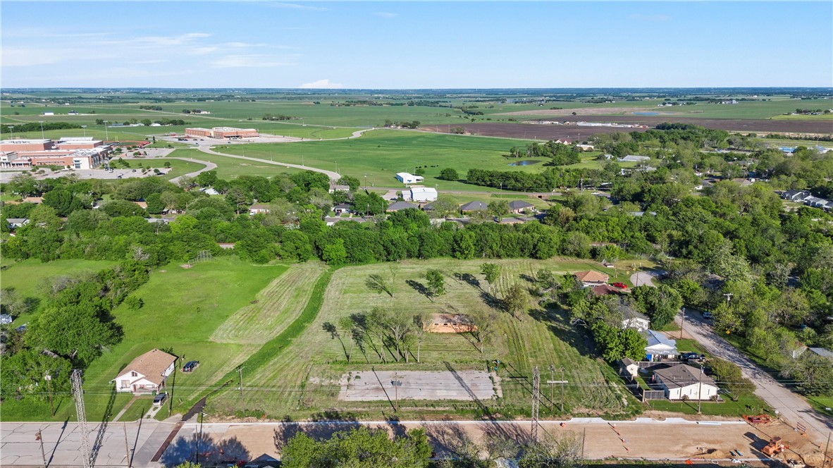 702 N Reagan Street, West, Texas image 1