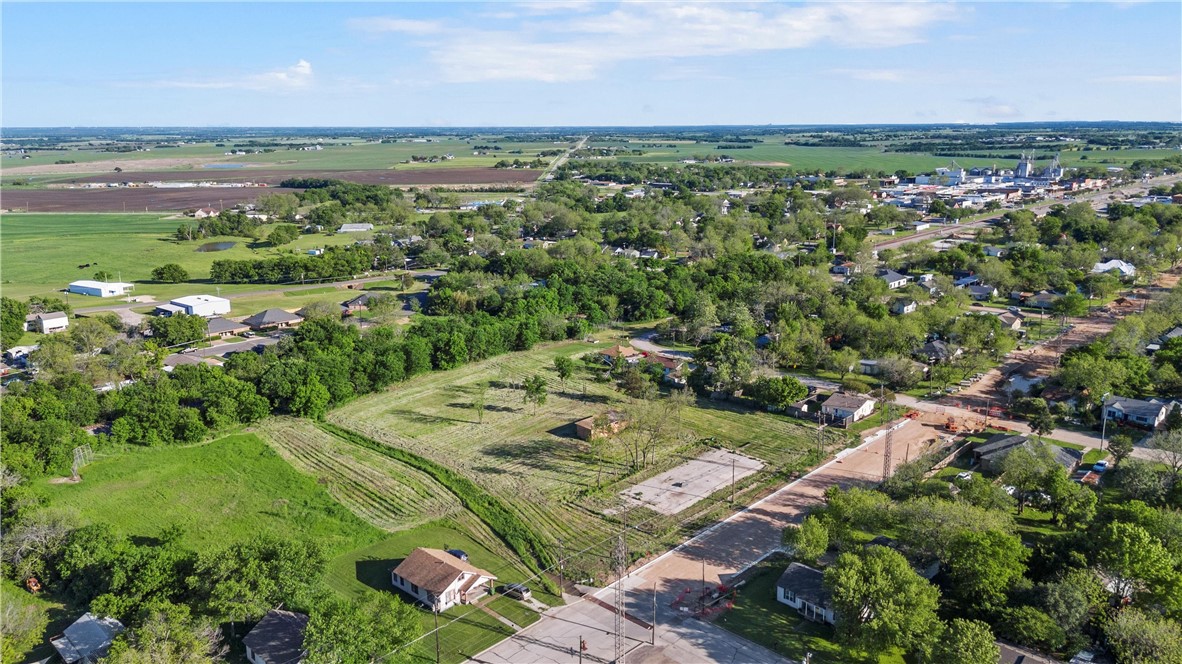 702 N Reagan Street, West, Texas image 4