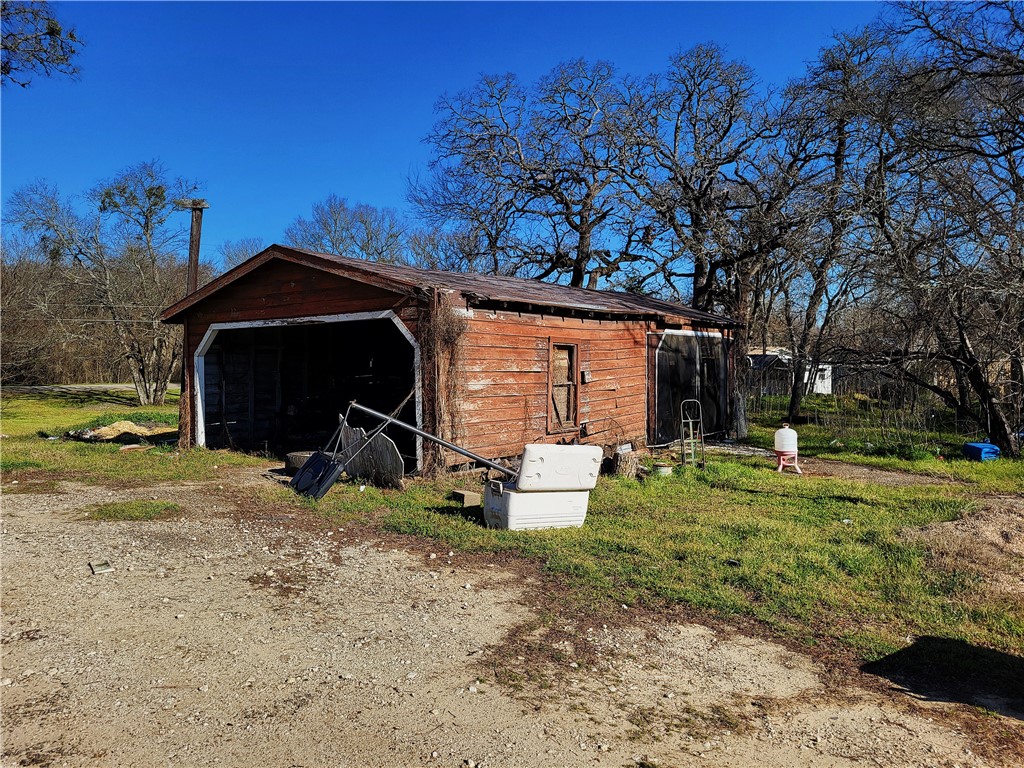 219 Lcr 402, Groesbeck, Texas image 14