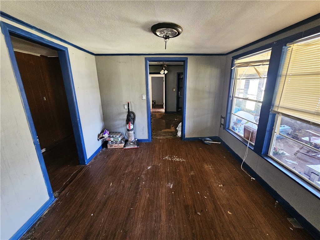 219 Lcr 402, Groesbeck, Texas image 5