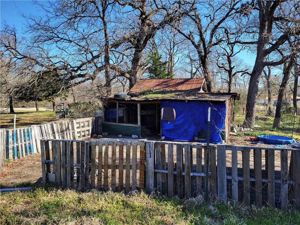 219 Lcr 402, Groesbeck, Texas image 13
