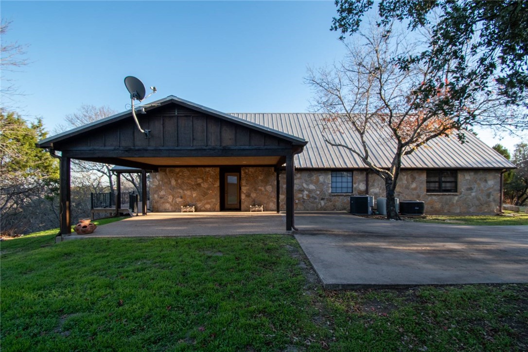 848 Canyon Oaks Road, Crawford, Texas image 32