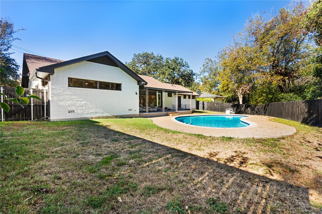 2309 Wooded Acres Drive, Waco, Texas image 39