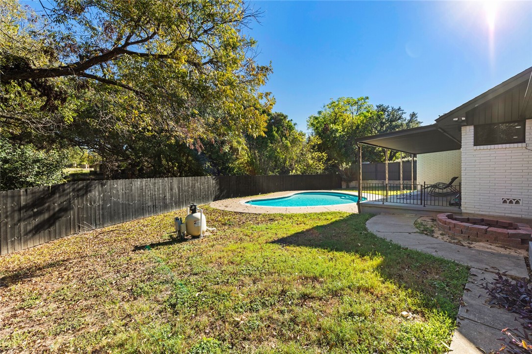 2309 Wooded Acres Drive, Waco, Texas image 36