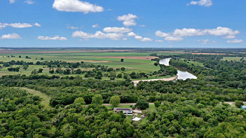 815 Blue Bluff Road, Riesel, Texas image 35