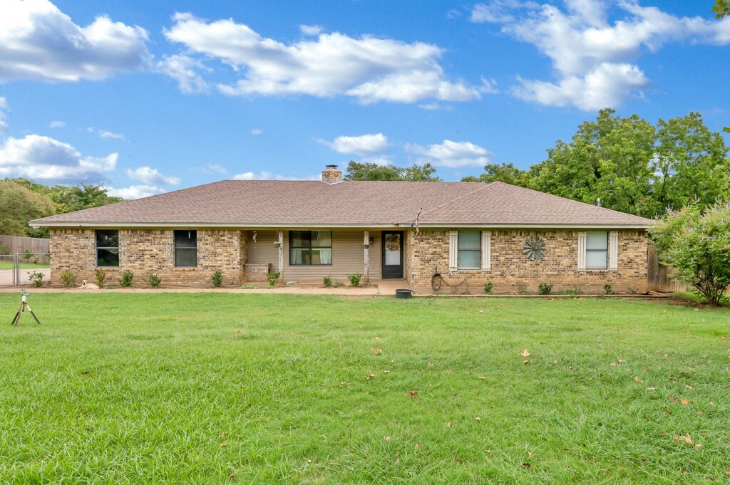 815 Blue Bluff Road, Riesel, Texas image 3