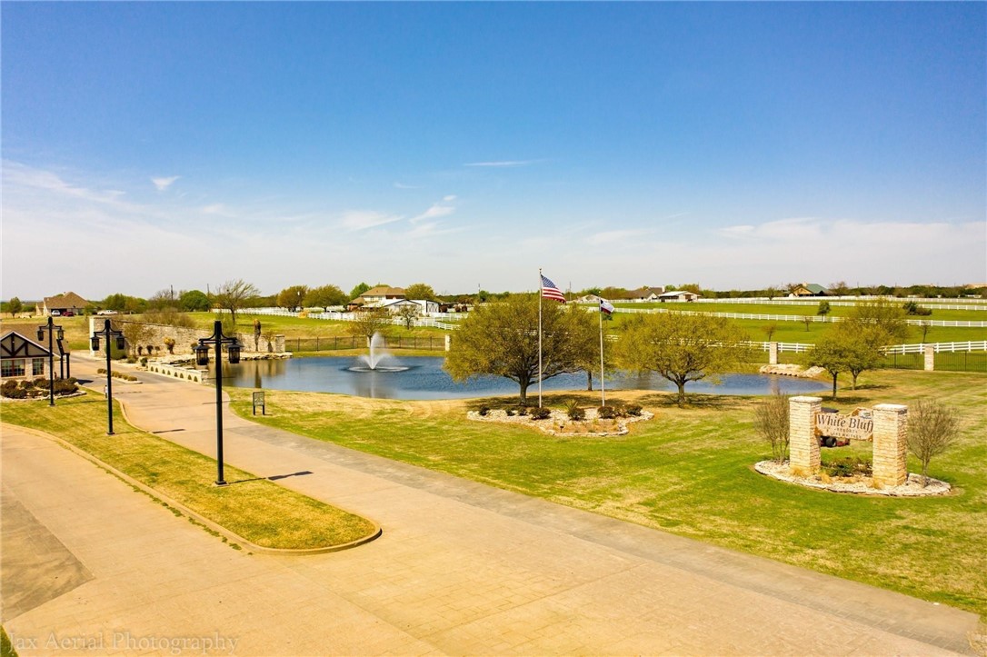 1407 Spanish Oak Trail, Whitney, Texas image 14