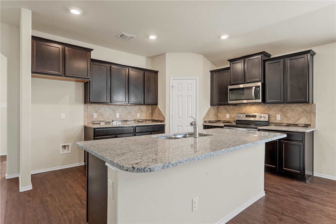 3205 Beutel Road, Lorena, Texas image 12