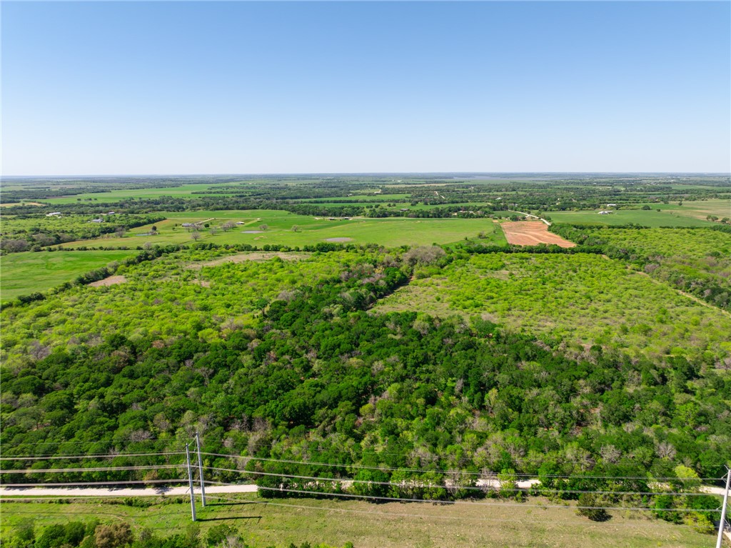 1941 Hcr 2302 S, Abbott, Texas image 2