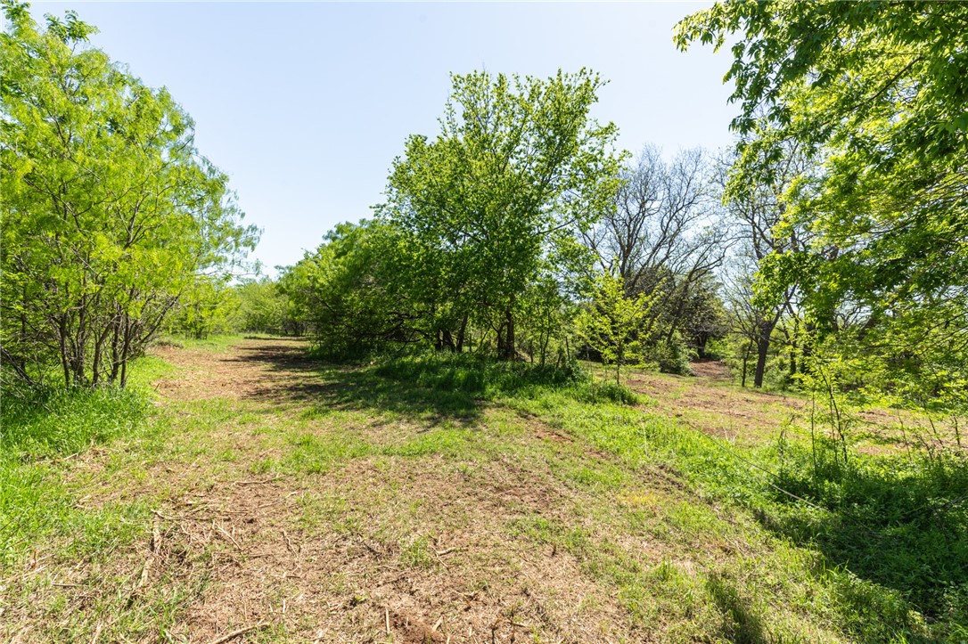 1941 Hcr 2302 S, Abbott, Texas image 21