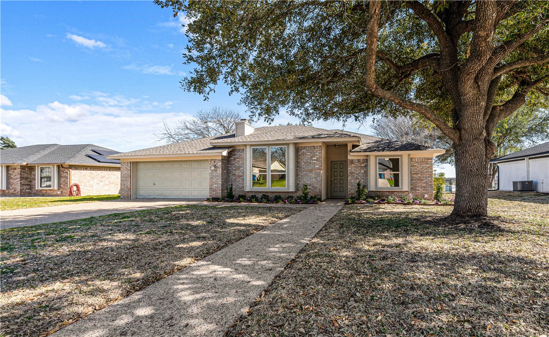 720 Seminole Trail, Hewitt, Texas image 3