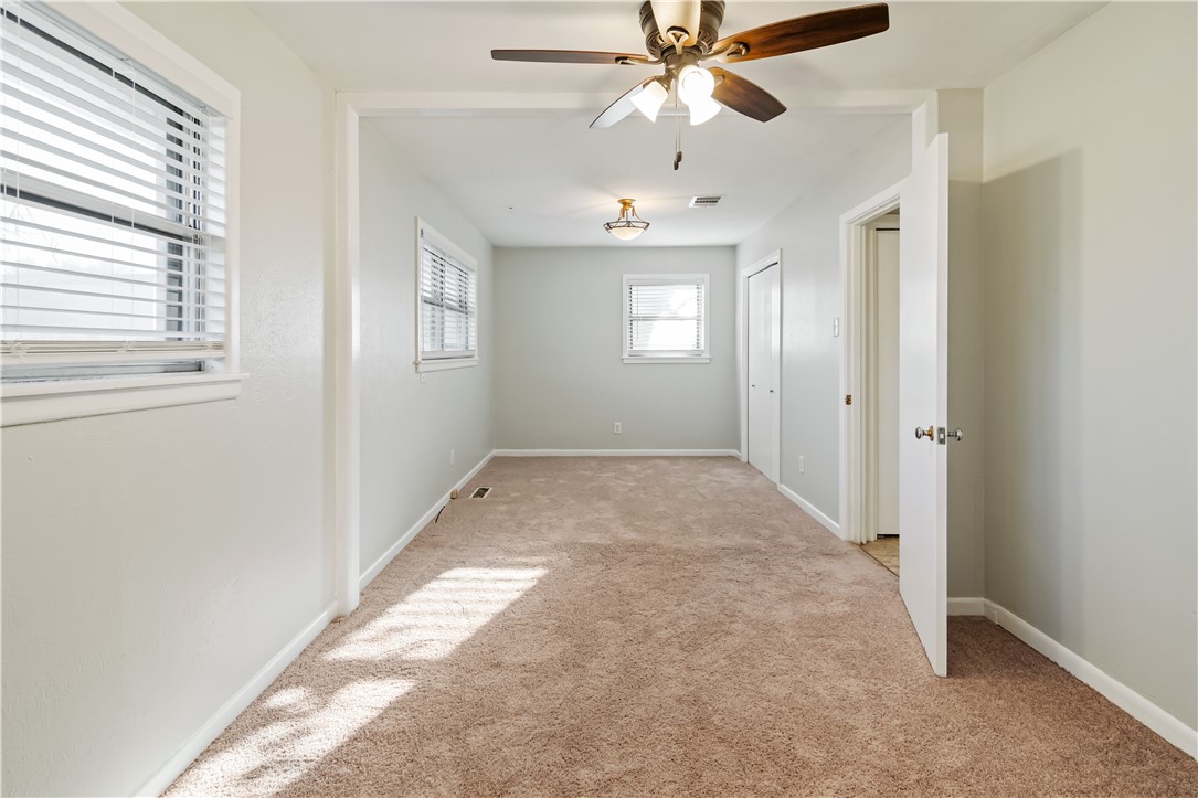 8817 Oakdale Drive, Woodway, Texas image 17