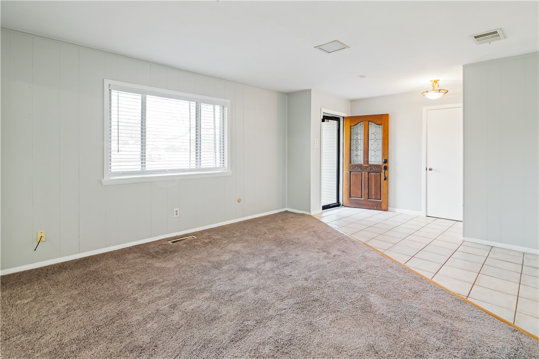 8817 Oakdale Drive, Woodway, Texas image 4