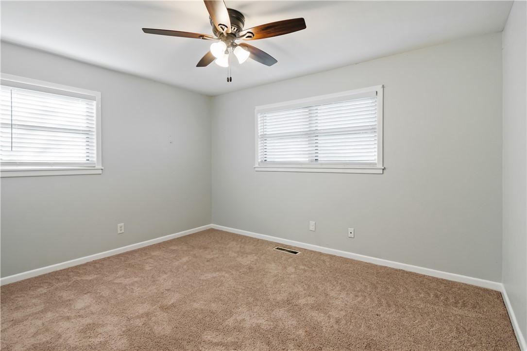 8817 Oakdale Drive, Woodway, Texas image 15
