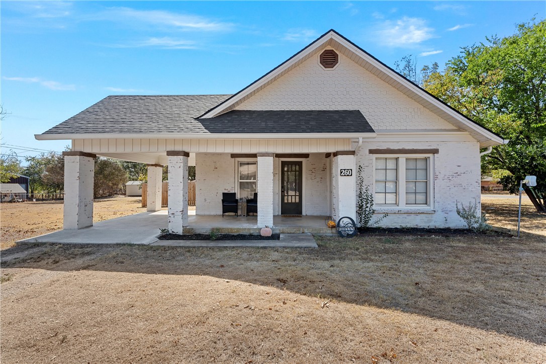 260 6th Street, Crawford, Texas image 1