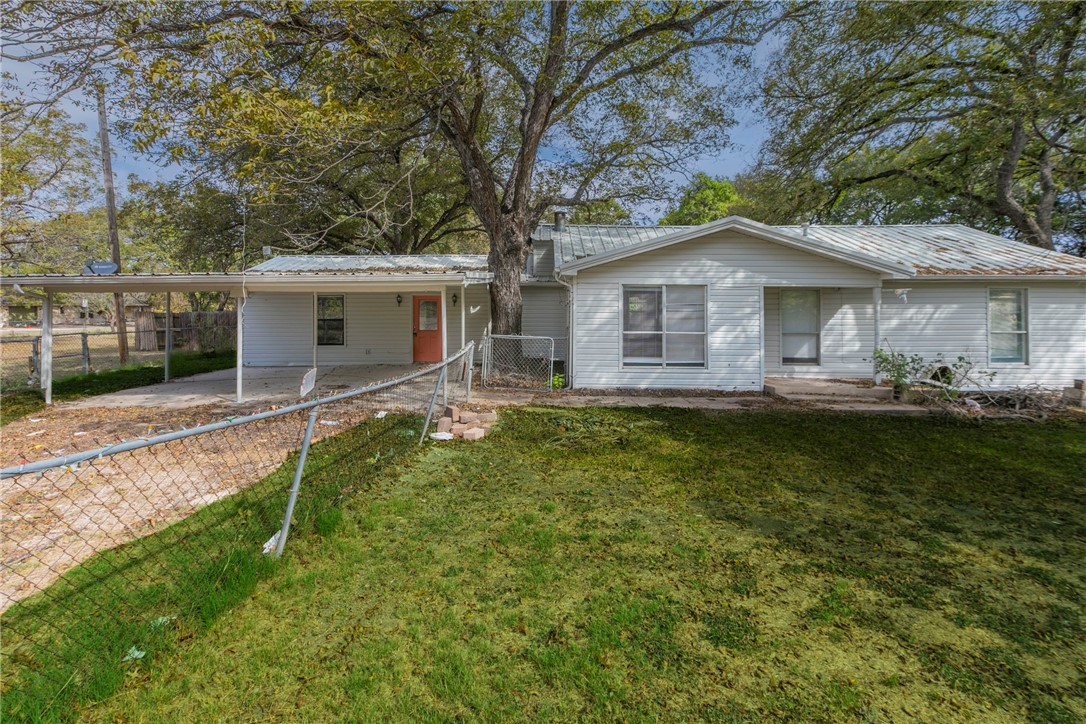 503 E Avenue G Avenue, Valley Mills, Texas image 1