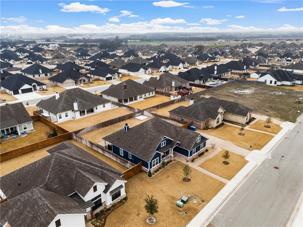 804 Forward Pass Drive, Hewitt, Texas image 38