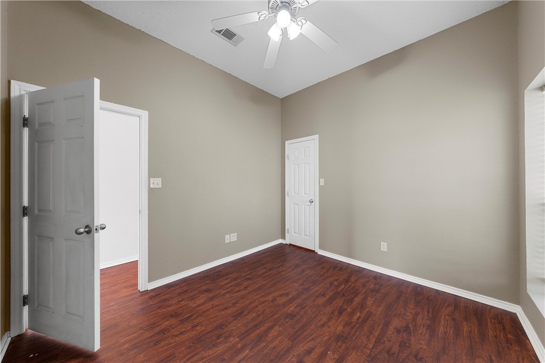 603 N Harrison Street, West, Texas image 15