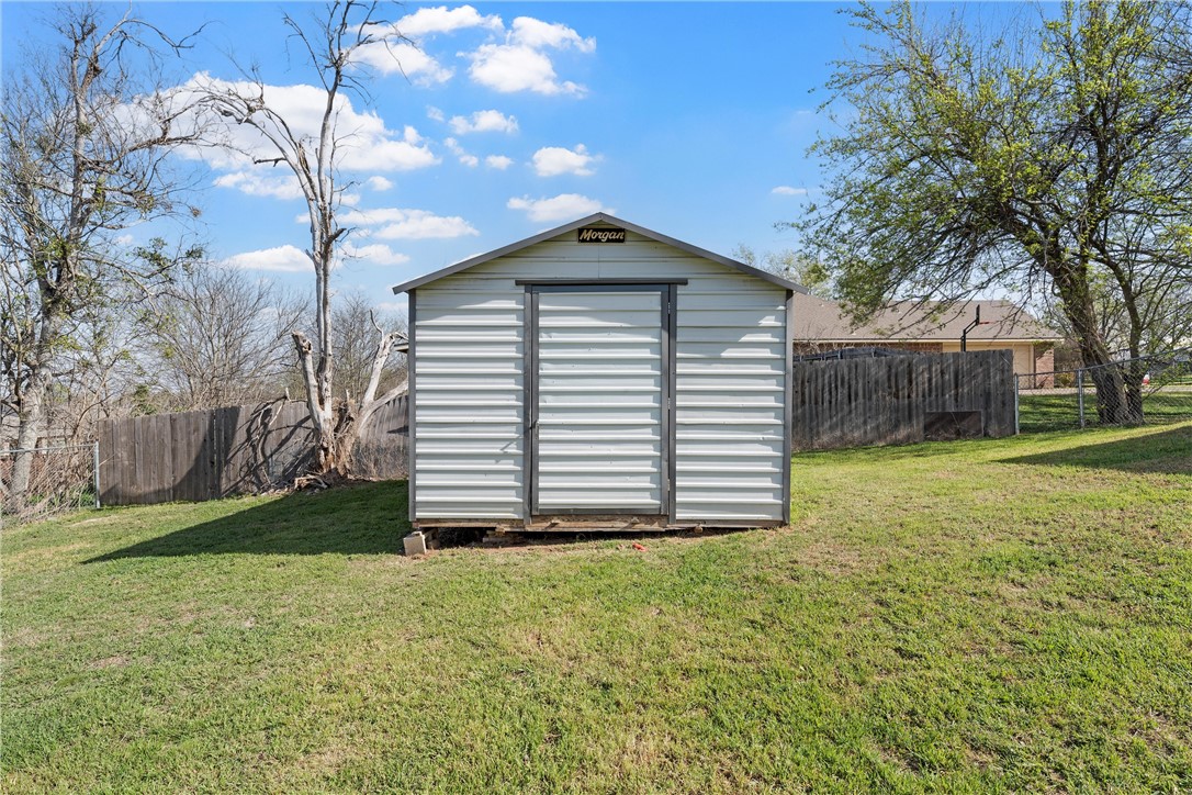 603 N Harrison Street, West, Texas image 23