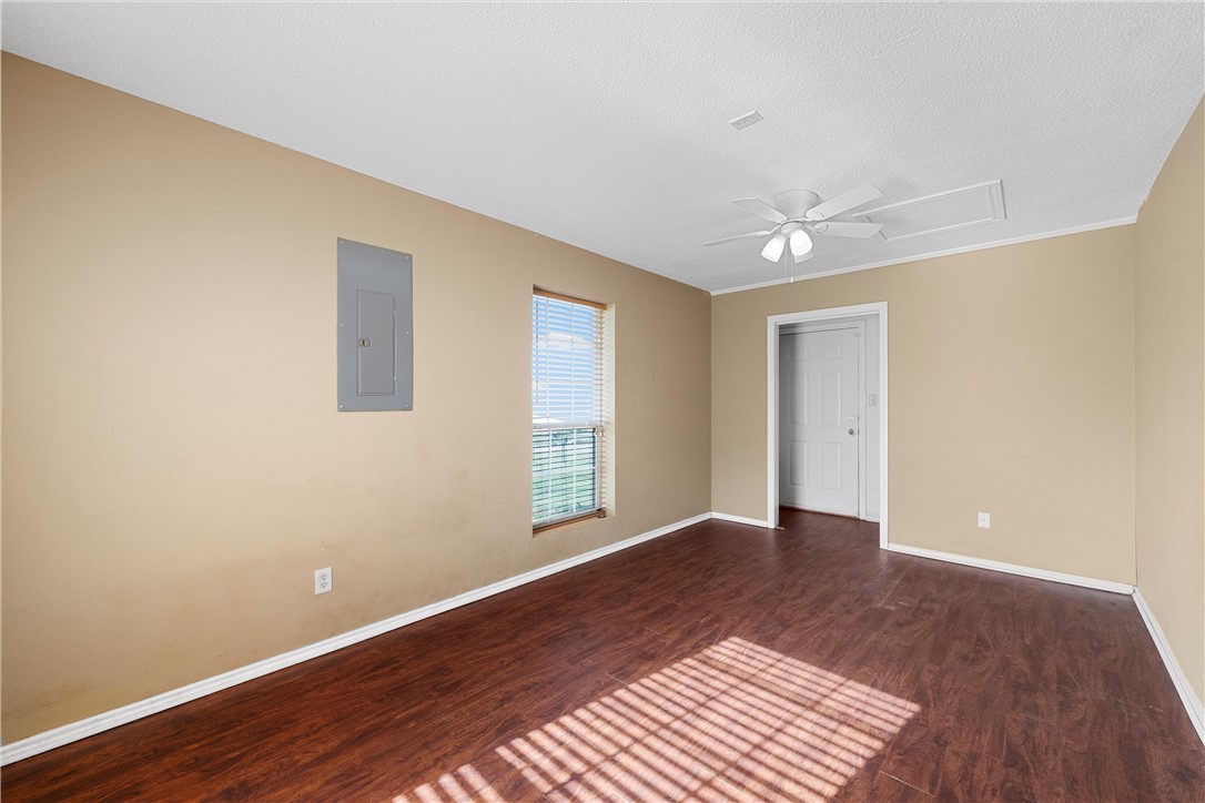 603 N Harrison Street, West, Texas image 13