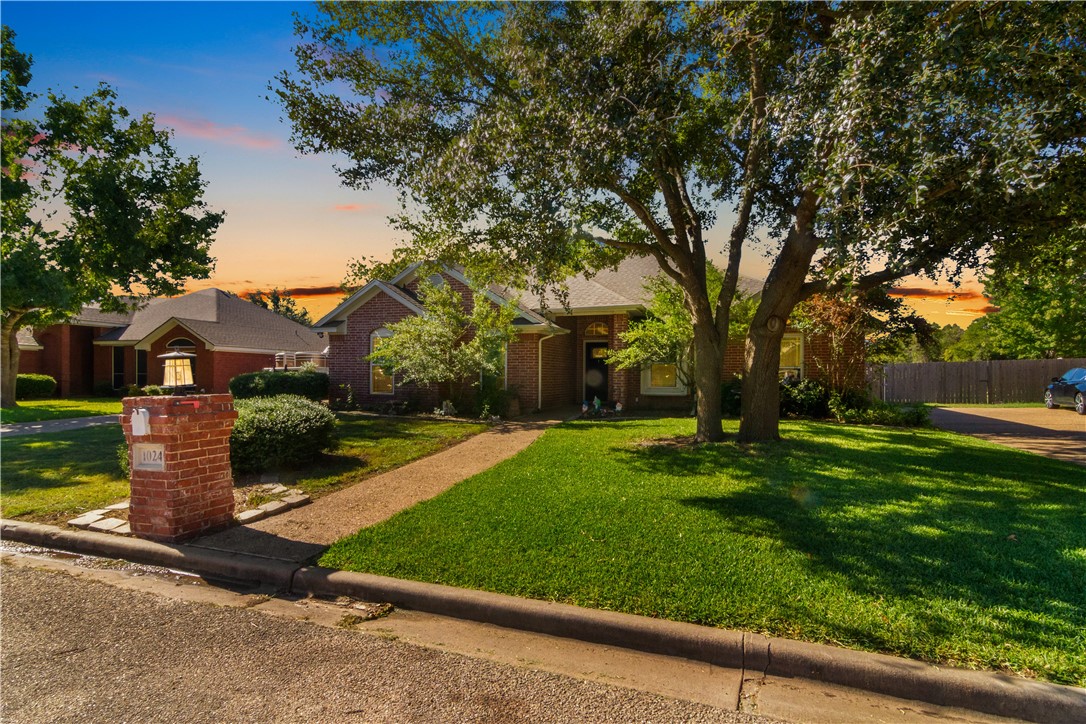 1024 Cheyenne Trail, Hewitt, Texas image 1