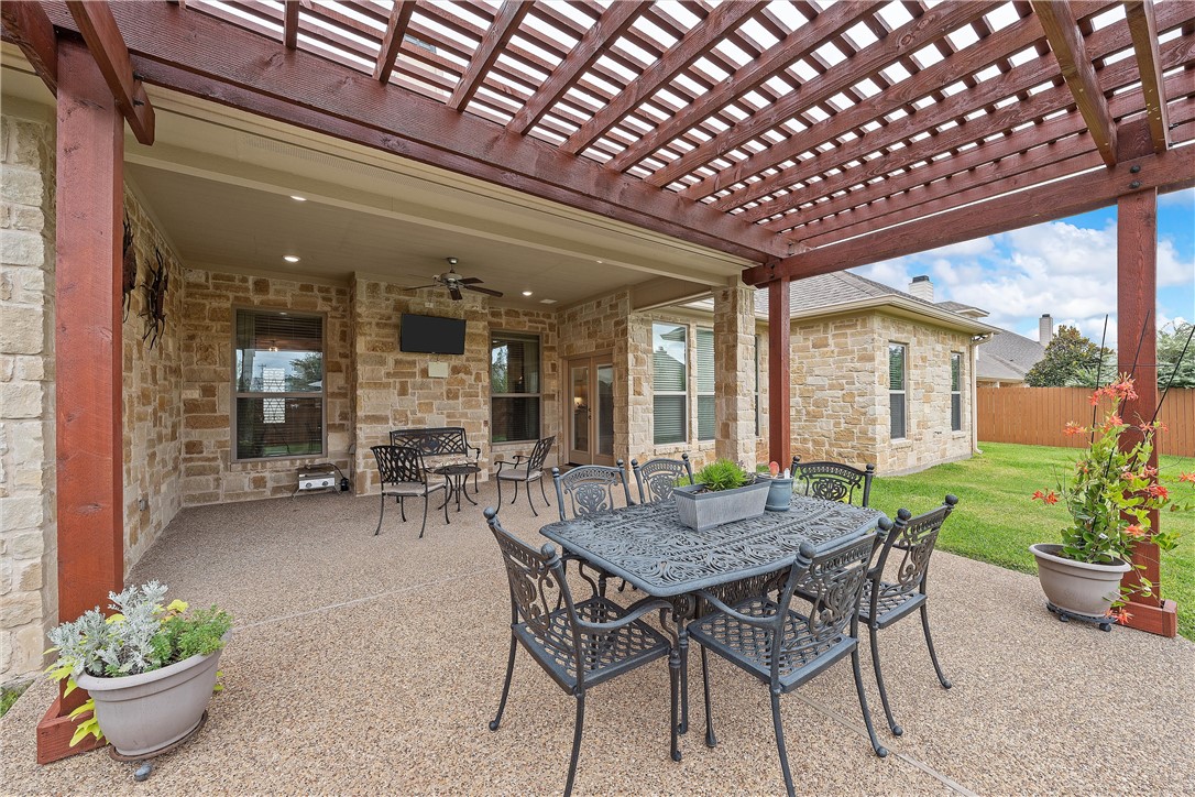 306 Desert Sky Drive, McGregor, Texas image 30