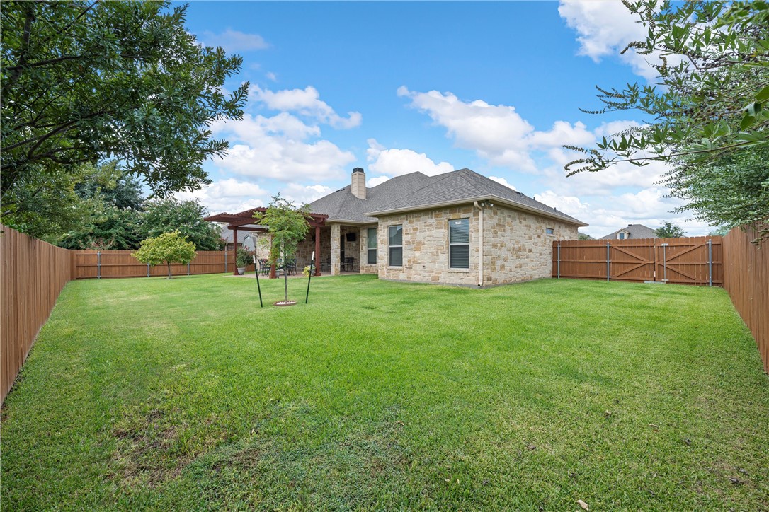 306 Desert Sky Drive, McGregor, Texas image 32