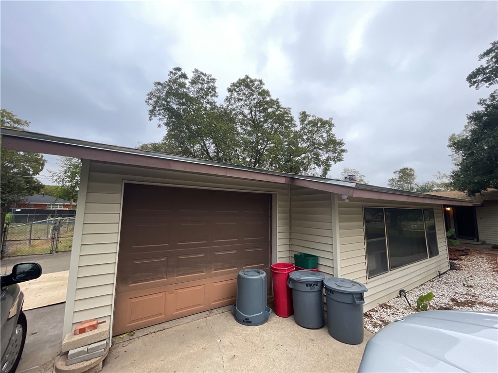 325 Bellaire Drive, Woodway, Texas image 6