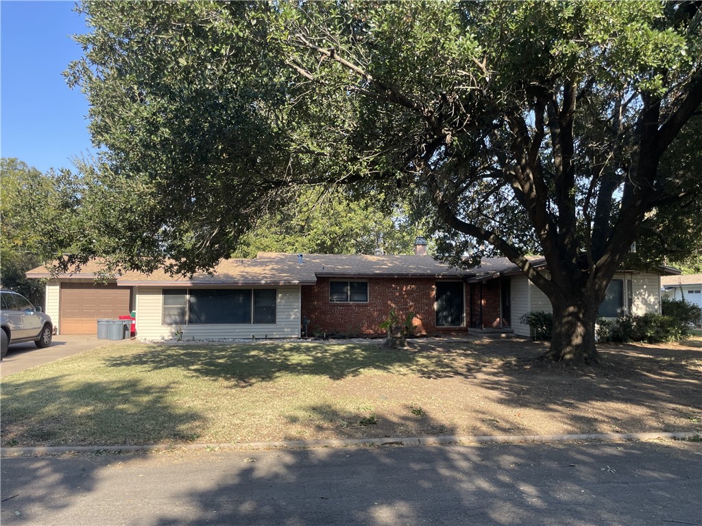 325 Bellaire Drive, Woodway, Texas image 1