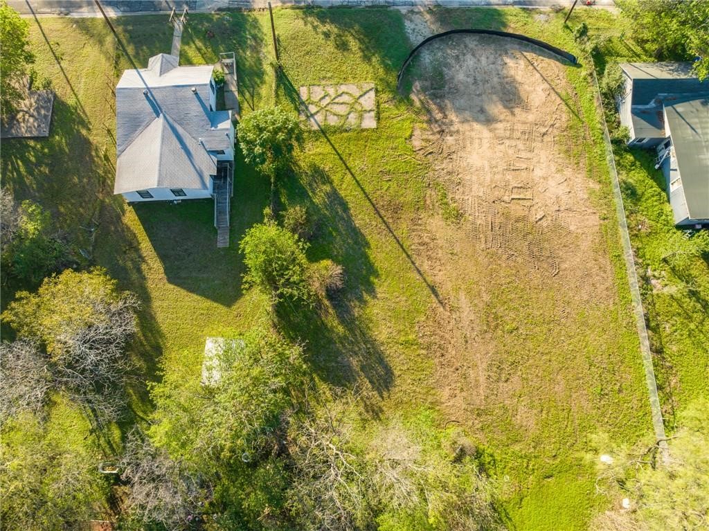1204 E Calhoun Avenue, Waco, Texas image 6
