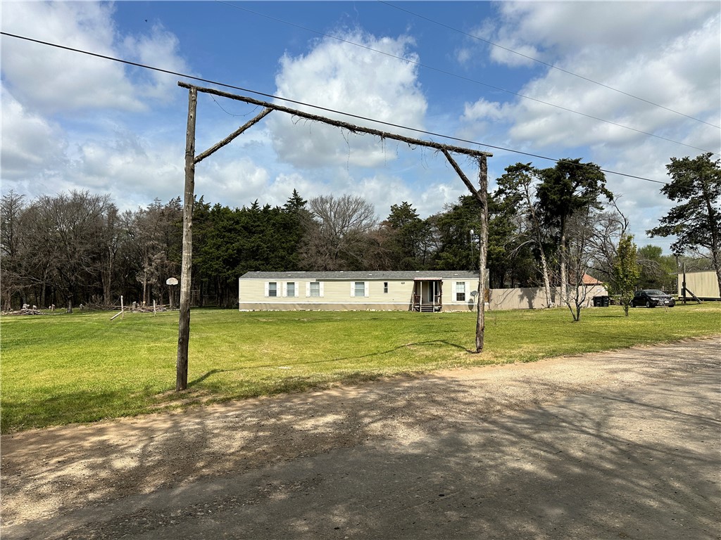 1684 Lcr 374 Street, Groesbeck, Texas image 1