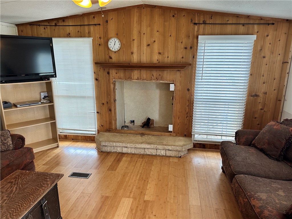 1684 Lcr 374 Street, Groesbeck, Texas image 18