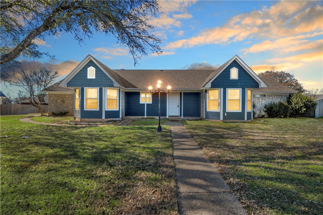 216 Timber View Drive, Waco, Texas image 1