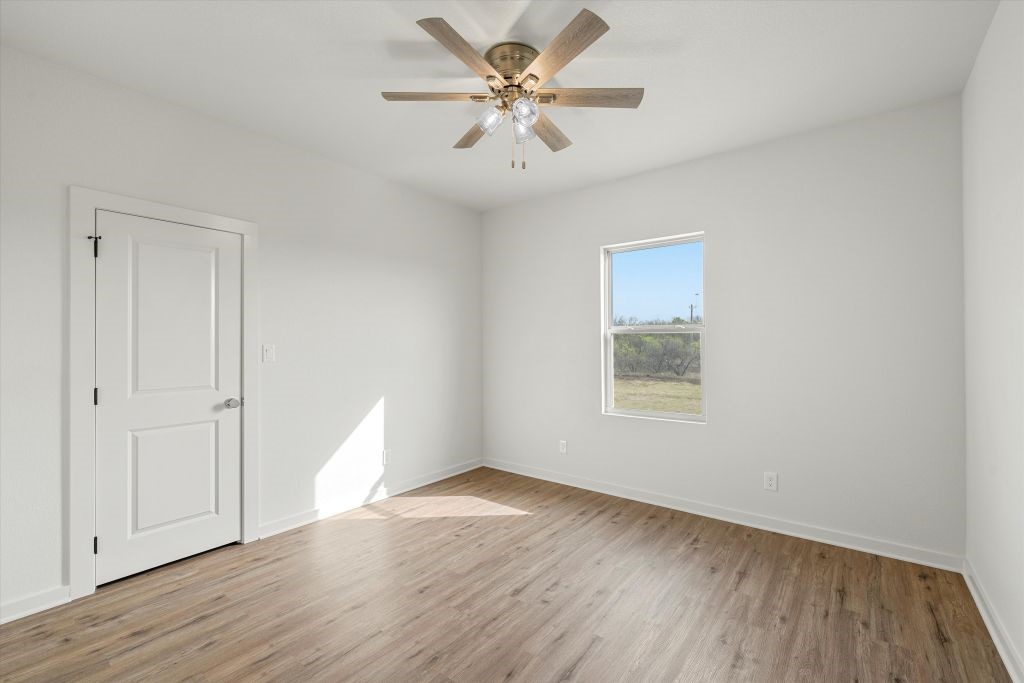 226 Stillmeadow Way, Whitney, Texas image 13