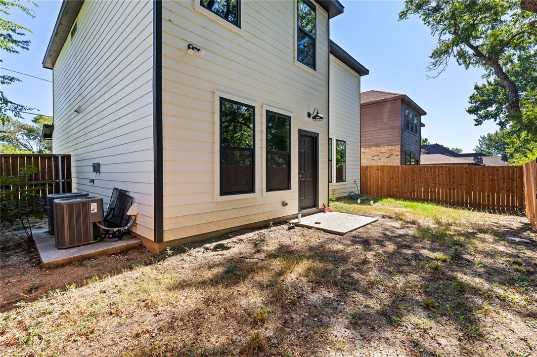 710 Perry Avenue, Waxahachie, Texas image 39