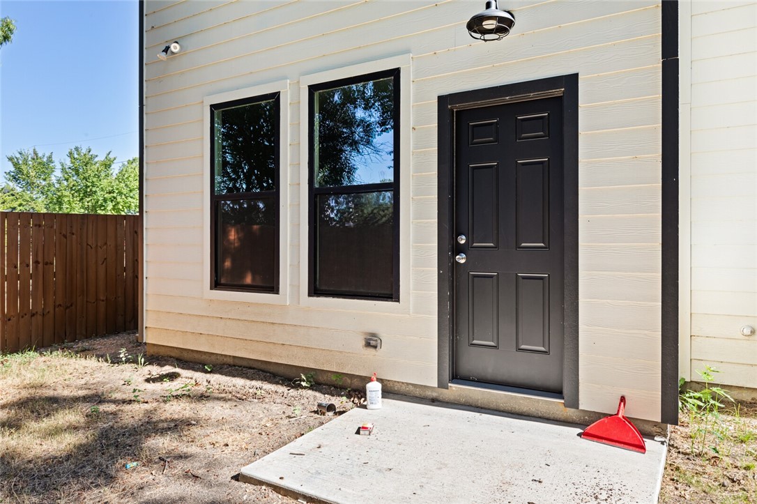 710 Perry Avenue, Waxahachie, Texas image 38