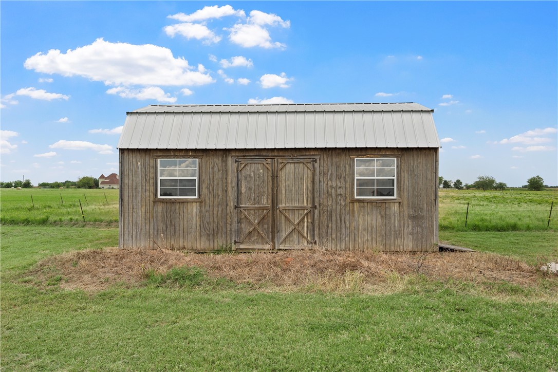 2009 Bluhm Road, West, Texas image 32