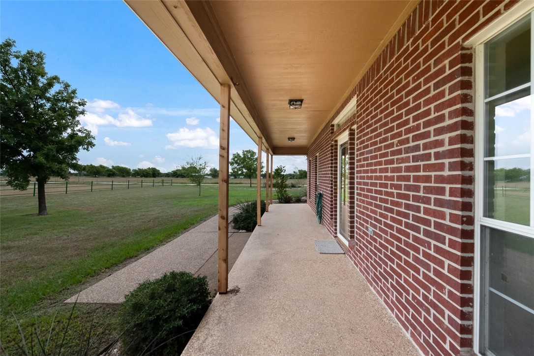 935 Middle Windsor Road, McGregor, Texas image 8