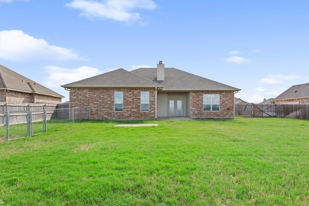 1025 Princess Diana Drive, McGregor, Texas image 36