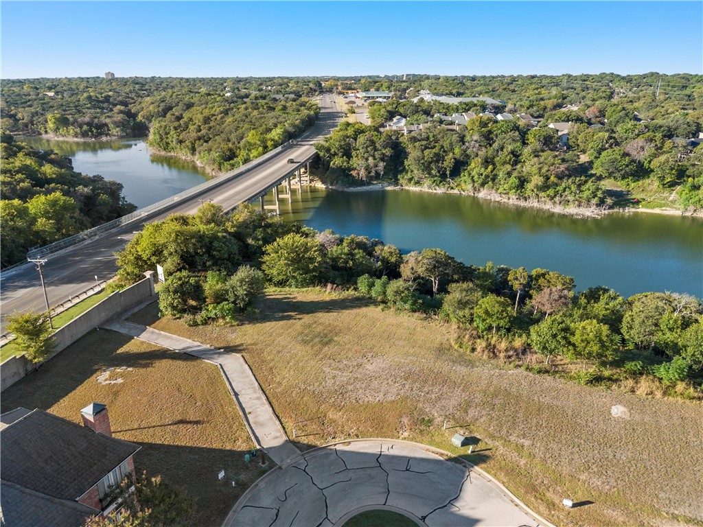 38 Enclave Court, Waco, Texas image 3