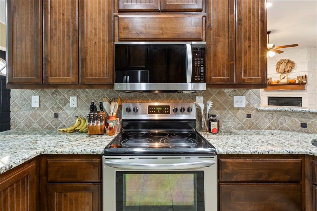 14044 Horseshoe Circle, Woodway, Texas image 14