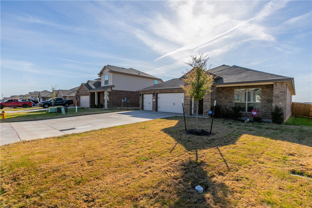 2805 Brosnan Road, Lorena, Texas image 3