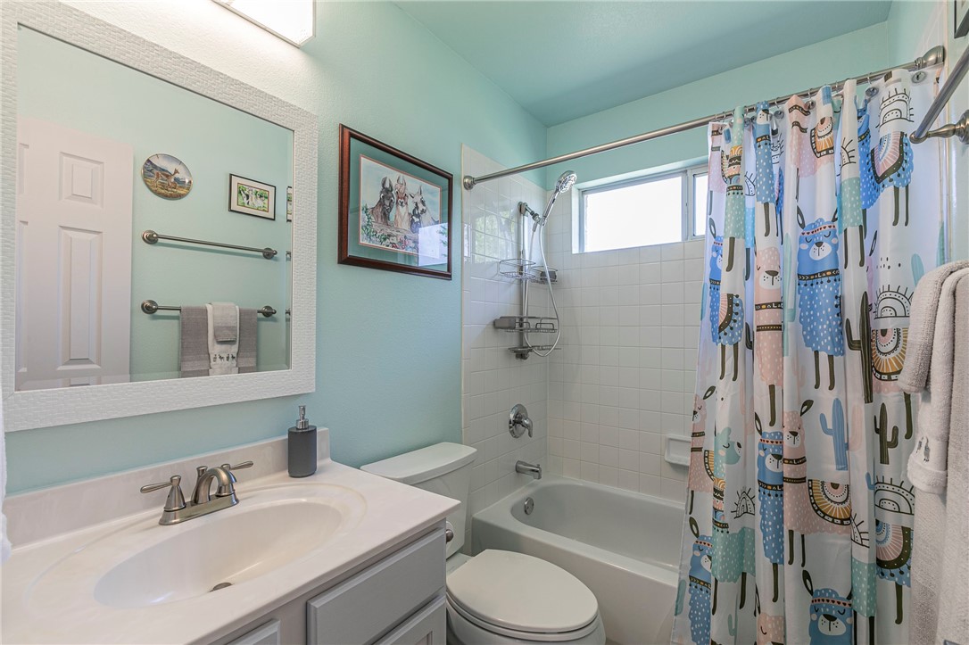 705 Pebble Creek Drive, Hewitt, Texas image 17
