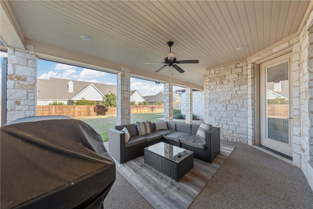 313 Stone Manor Drive, McGregor, Texas image 31