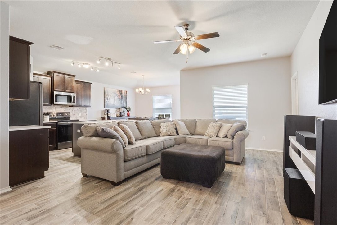 2804 Samson Drive, Lorena, Texas image 10