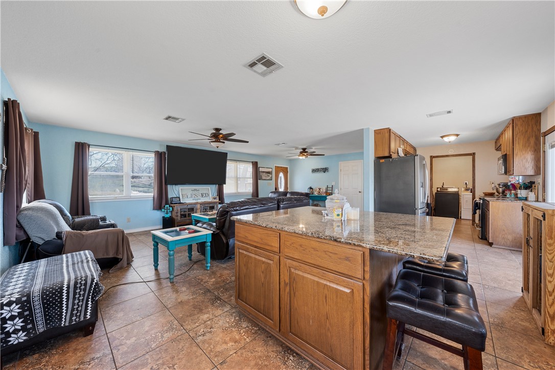 121 Pr 202, Aquilla, Texas image 7