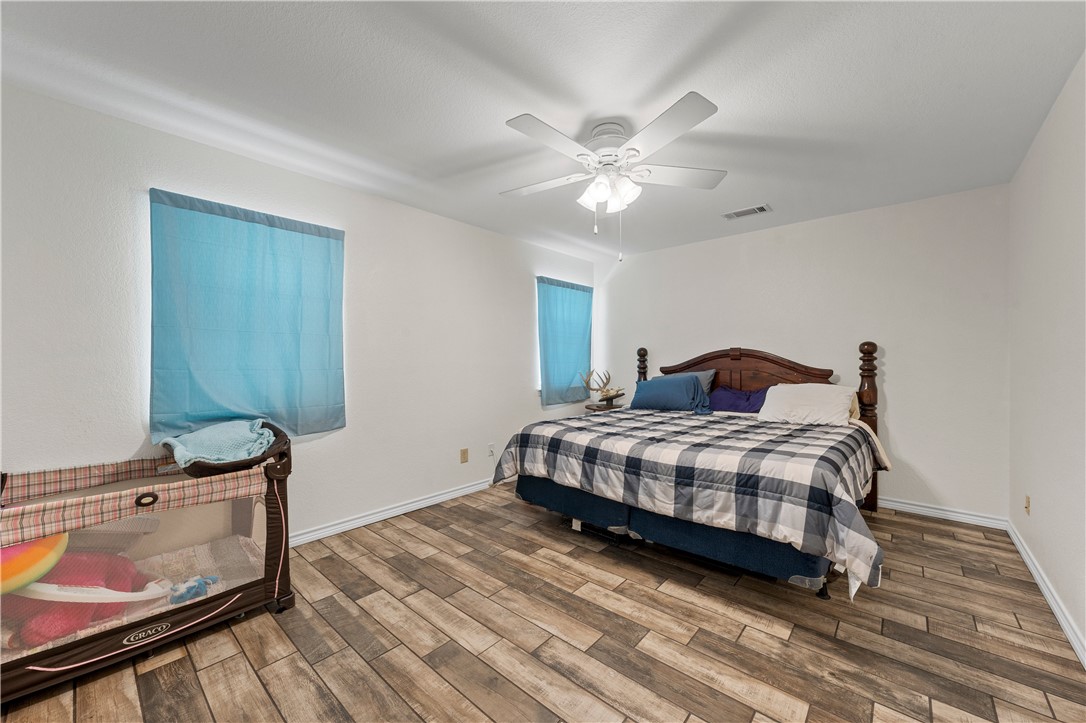 121 Pr 202, Aquilla, Texas image 15