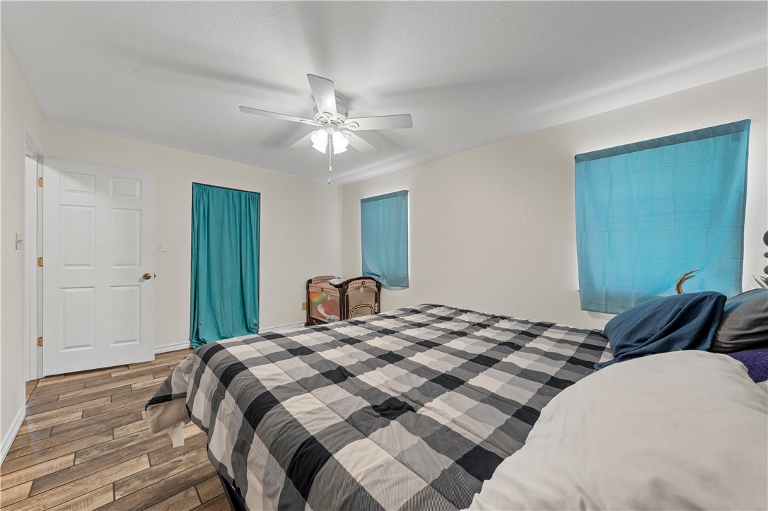 121 Pr 202, Aquilla, Texas image 16