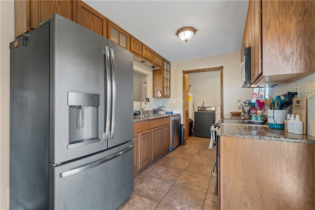 121 Pr 202, Aquilla, Texas image 11